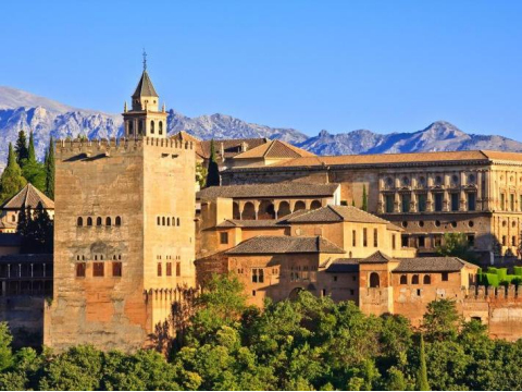 Historical Granada Sightseeing Tour Historical Granada Sightseeing Tour
