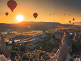 Turkey_Cappadocia_Balloon_shutterstock_369988643